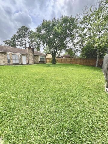 2530 Knoxville Drive, League City, TX 77573