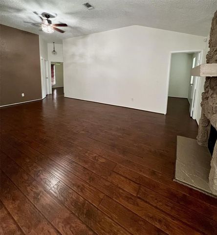 2530 Knoxville Drive, League City, TX 77573