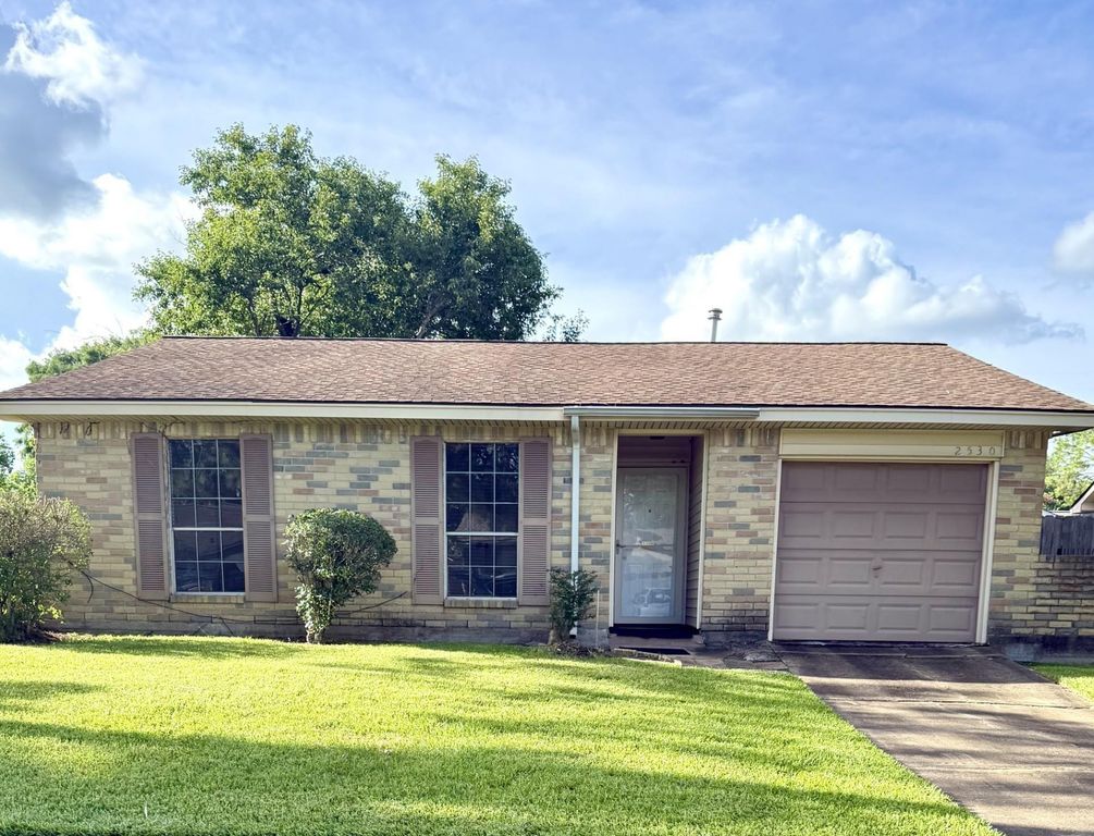 2530 Knoxville Drive, League City, TX 77573
