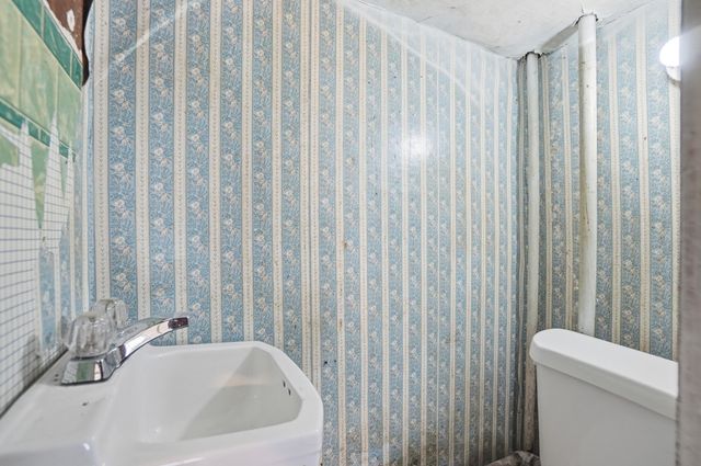 511 E Temple Street, Washington Court House, OH 43160