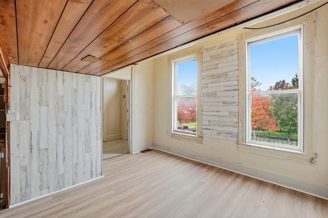 511 E Temple Street, Washington Court House, OH 43160