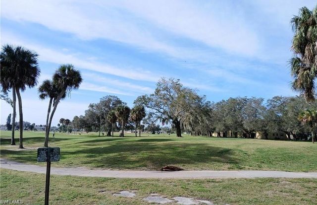 2231 5th ST 106, Lehigh Acres, FL 33936