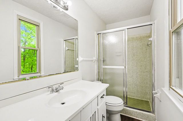 502 Maplewood Dr, Greenbrier, TN 37073