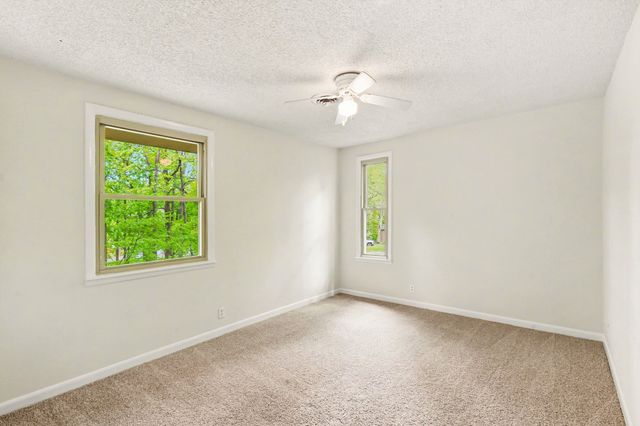 502 Maplewood Dr, Greenbrier, TN 37073