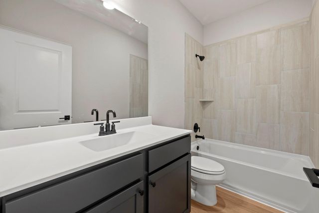 13601 Gaff Rig Drive, Texas City, TX 77510