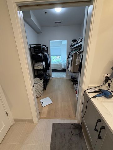 287 Maverick 407, Boston, MA 02128