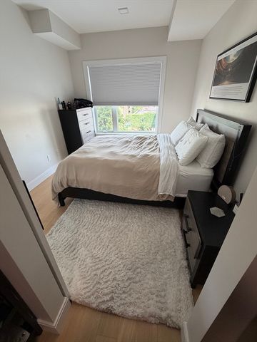 287 Maverick 407, Boston, MA 02128
