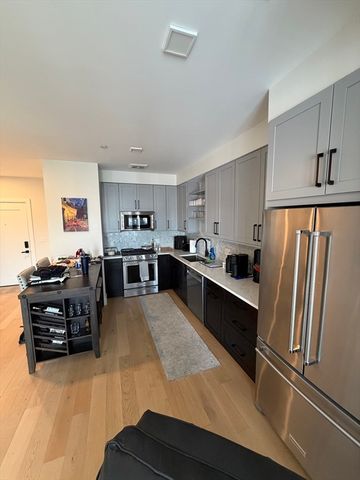 287 Maverick 407, Boston, MA 02128