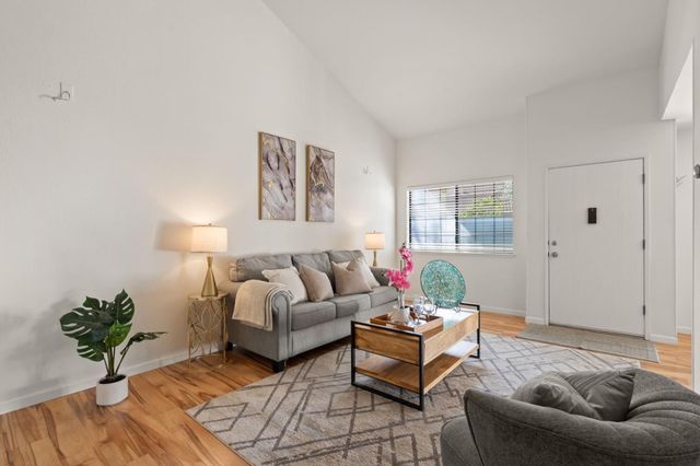 414 Colony Crest Drive, San Jose, CA 95123