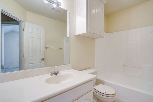 4034 Cottage Park Court, Arlington, TX 76013