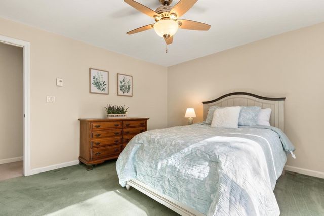 244 18th St 3, Dracut, MA 01826