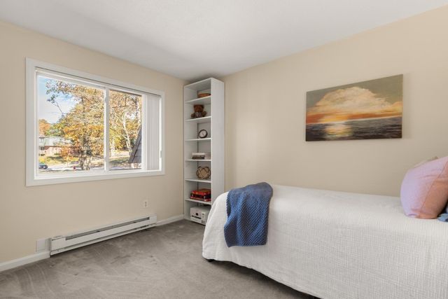 244 18th St 3, Dracut, MA 01826