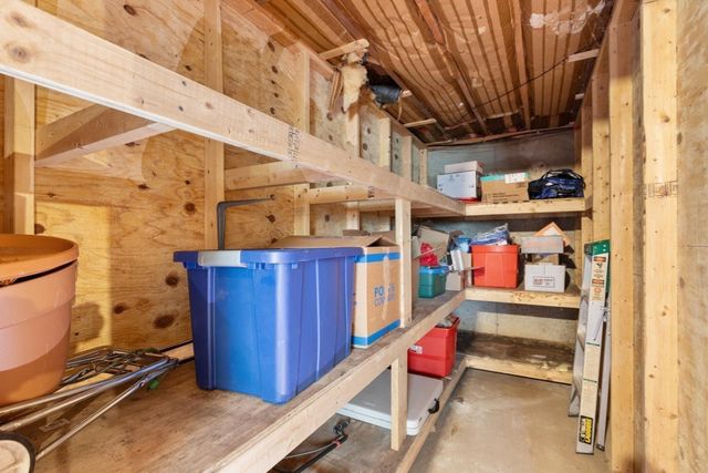 244 18th St 3, Dracut, MA 01826
