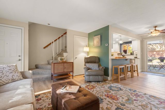 244 18th St 3, Dracut, MA 01826