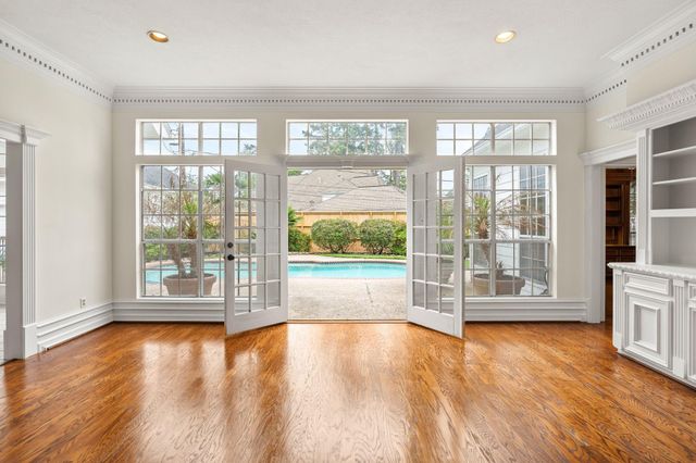 5230 Norborne Lane, Houston, TX 77069
