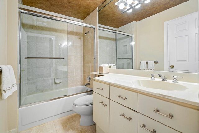 5070 Lake Catalina Drive C, Boca Raton, FL 33496