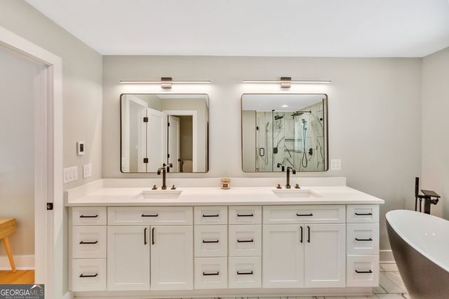 250 Harbor Heights Circle, Lavonia, GA 30553