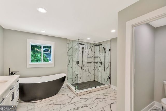 250 Harbor Heights Circle, Lavonia, GA 30553