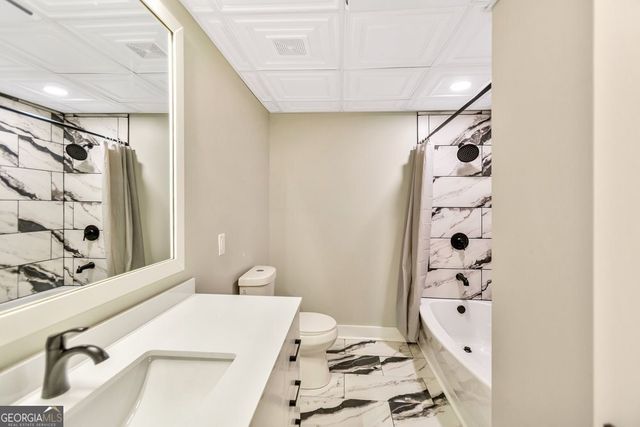 250 Harbor Heights Circle, Lavonia, GA 30553