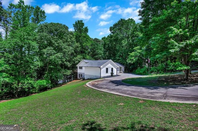 250 Harbor Heights Circle, Lavonia, GA 30553