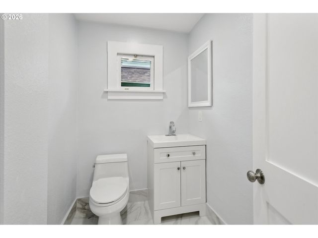 3137 Ne 70TH Ave, Portland, OR 97213