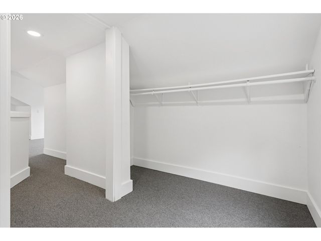 3137 Ne 70TH Ave, Portland, OR 97213