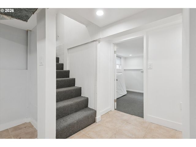 3137 Ne 70TH Ave, Portland, OR 97213