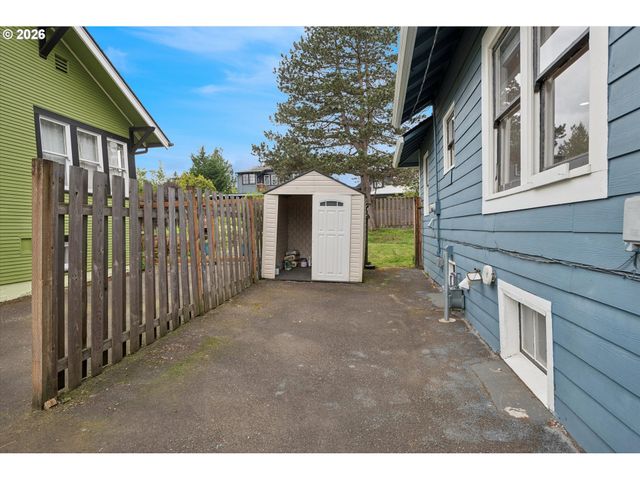 3137 Ne 70TH Ave, Portland, OR 97213