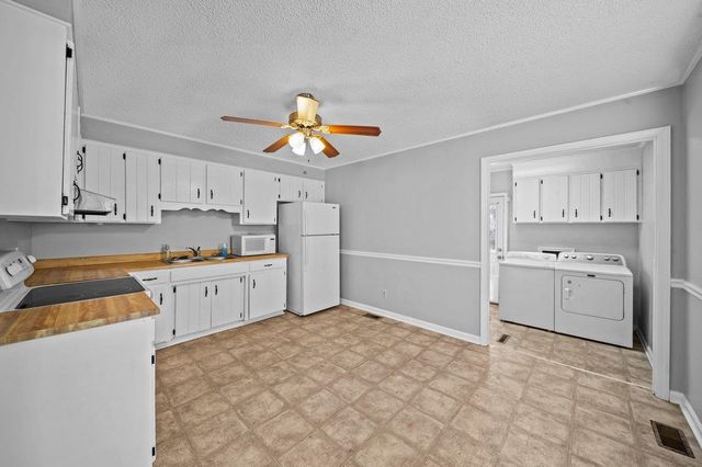 140 Golightly Street, Inman, SC 29349