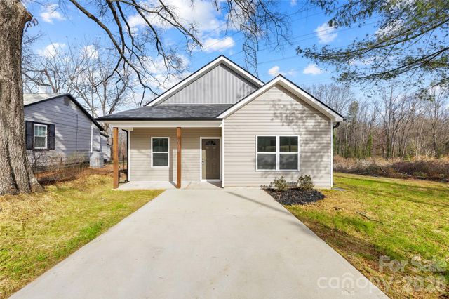 914 Wilmington Avenue, Statesville, NC 28677