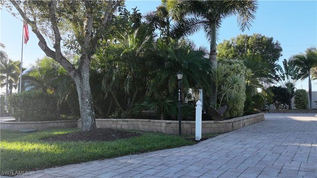 4620 Southern Breeze DR, Naples, FL 34114