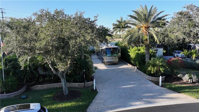 4620 Southern Breeze DR, Naples, FL 34114