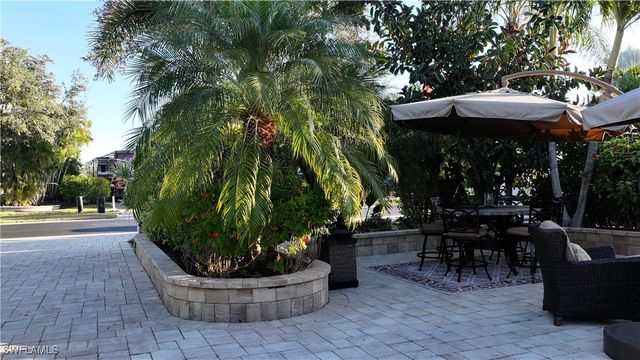 4620 Southern Breeze DR, Naples, FL 34114