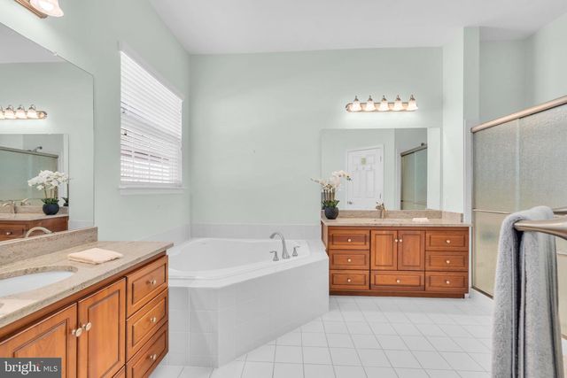 15 LILY POND LANE, Barnegat, NJ 08005