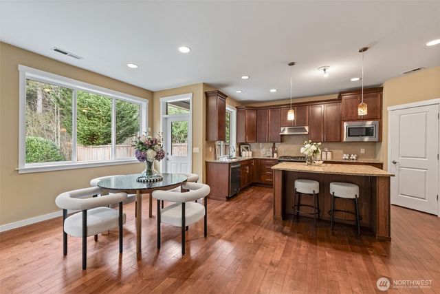 10303 238th Place NE, Redmond, WA 98053