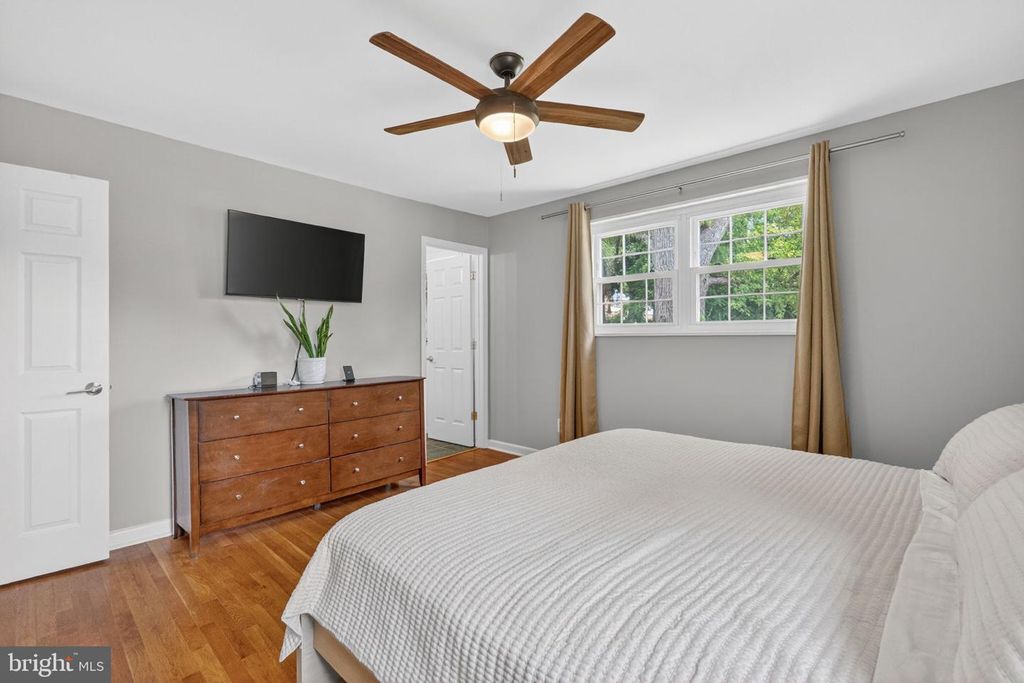 Image 17 of property listing at 12519 LITTLETON ST, Silver Spring, MD 20906