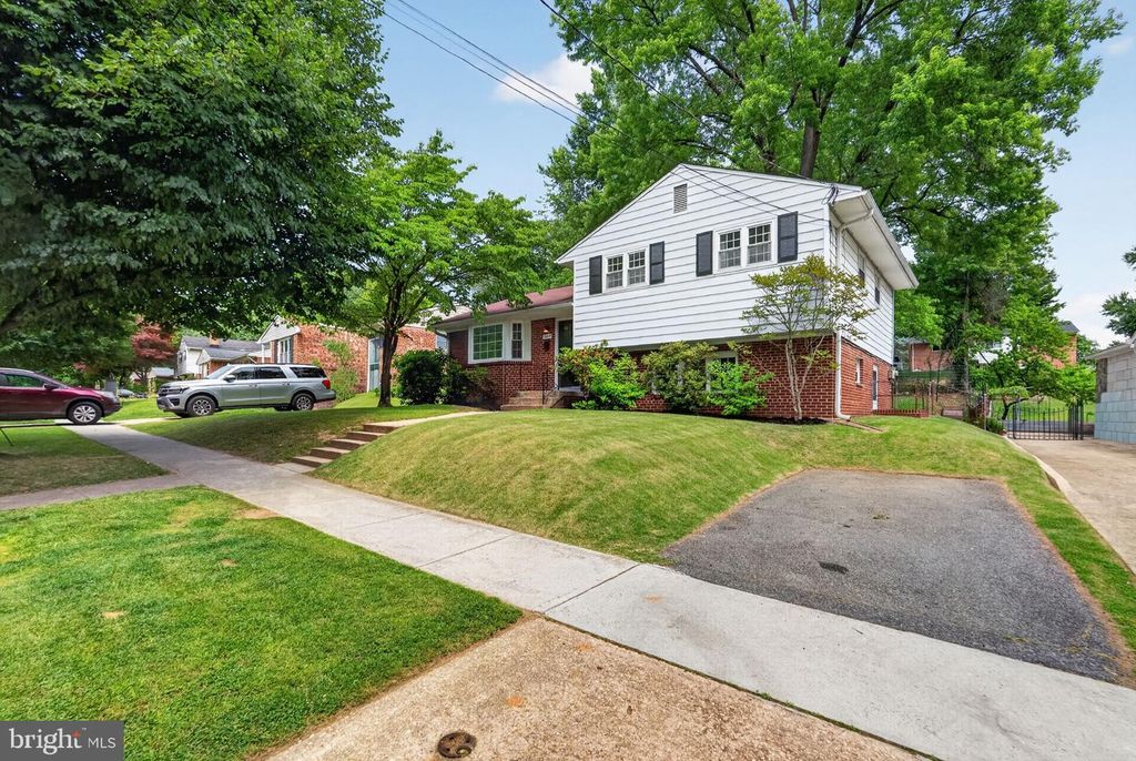 Image 35 of property listing at 12519 LITTLETON ST, Silver Spring, MD 20906