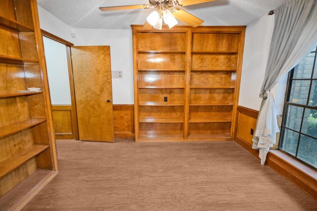 3 Thunderbird Circle, Baytown, TX 77521