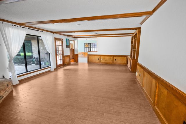 3 Thunderbird Circle, Baytown, TX 77521