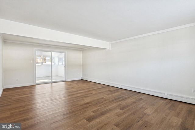 108 E 1ST AVE, Parkesburg, PA 19365