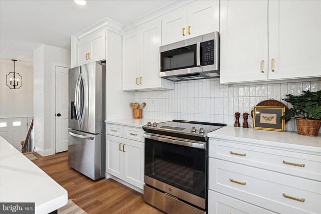 108 E 1ST AVE, Parkesburg, PA 19365