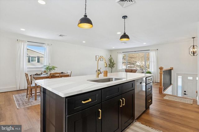 108 E 1ST AVE, Parkesburg, PA 19365