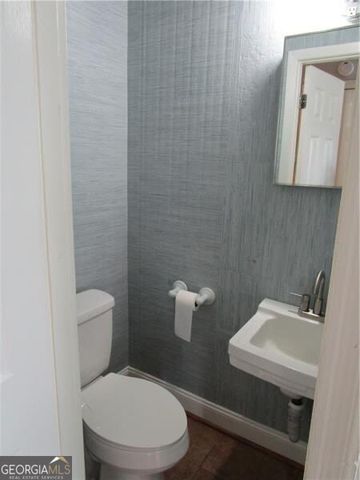 1235 Riverside Drive F6, Gainesville, GA 30501