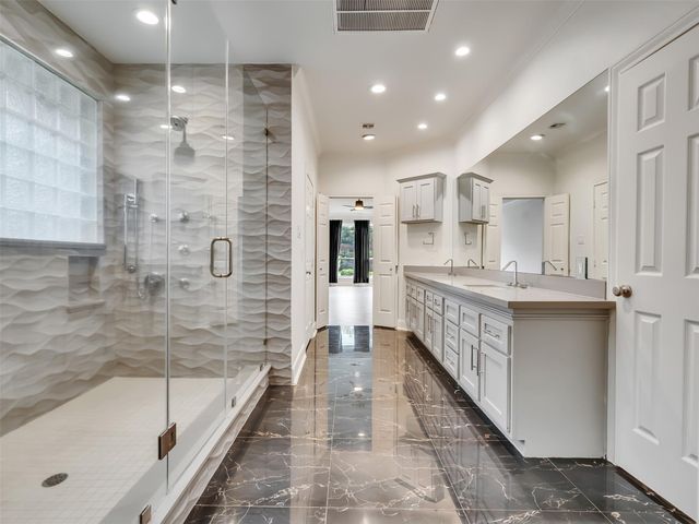 15906 Redwood Place Drive, Houston, TX 77079