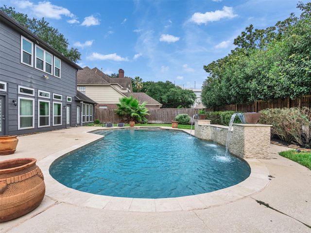 15906 Redwood Place Drive, Houston, TX 77079