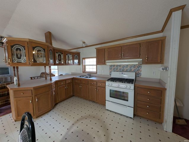 12905 E Shady Meadows, Solsberry, IN 47459