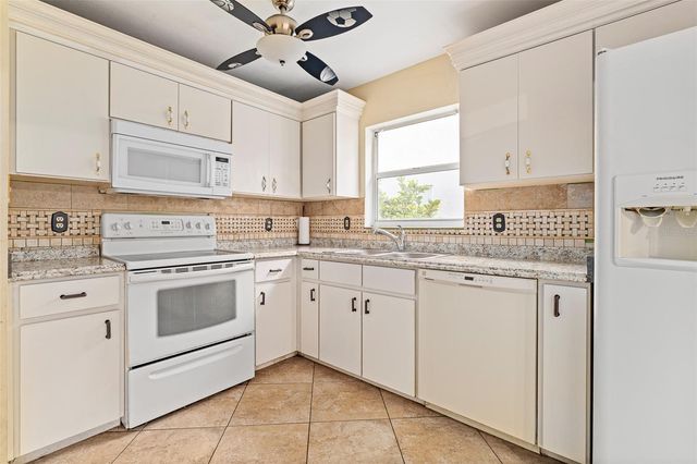 55 WOOD ACRE LANE, Palm Coast, FL 32164