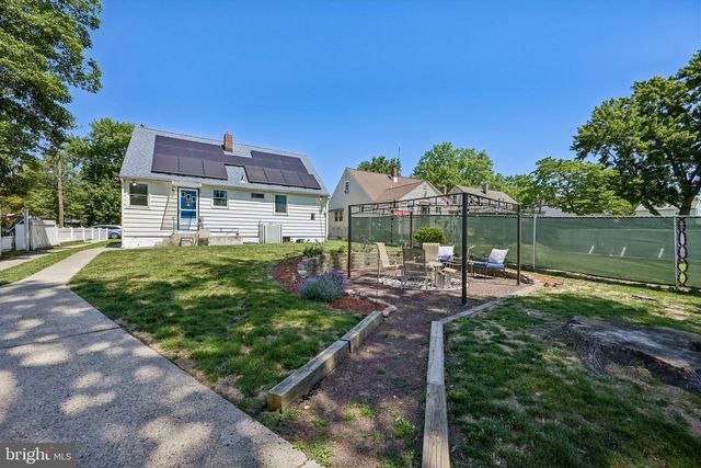 5524 WAYNE AVE, Pennsauken, NJ 08110