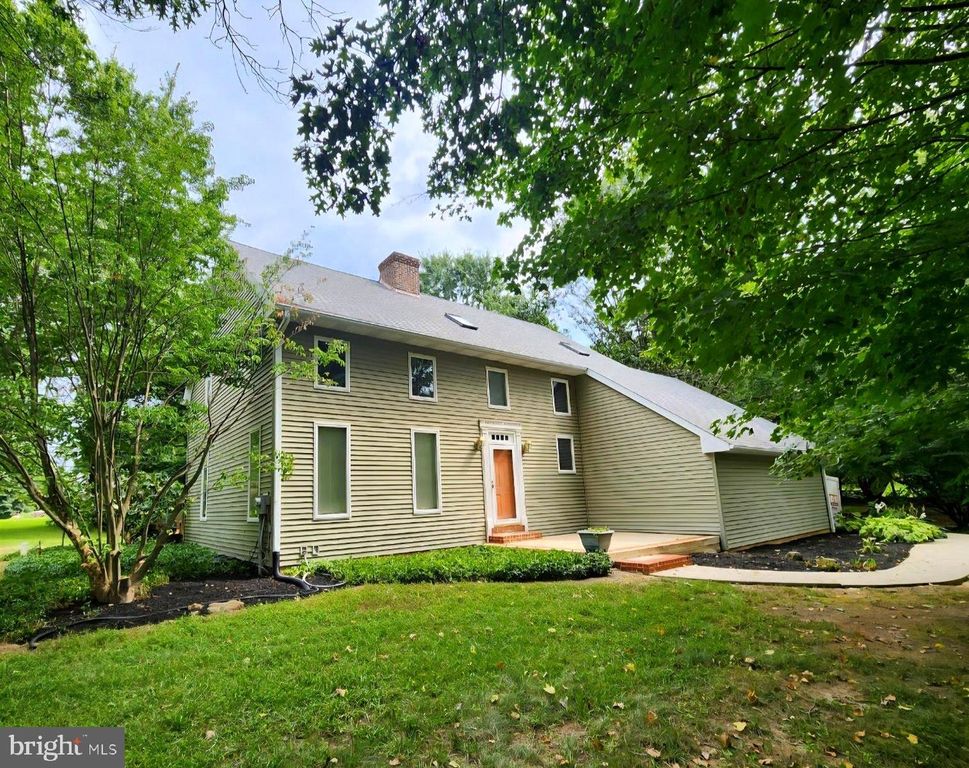 238 MANSION RD, Elverson, PA 19520