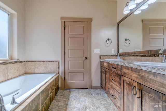 4316 Middlesboro Way, Caldwell, ID 83607